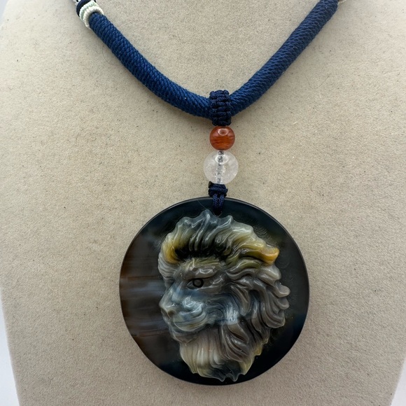 Agate Lion Pendant Necklace with Blue Adjustable Rope Cord - Picture 4 of 14
